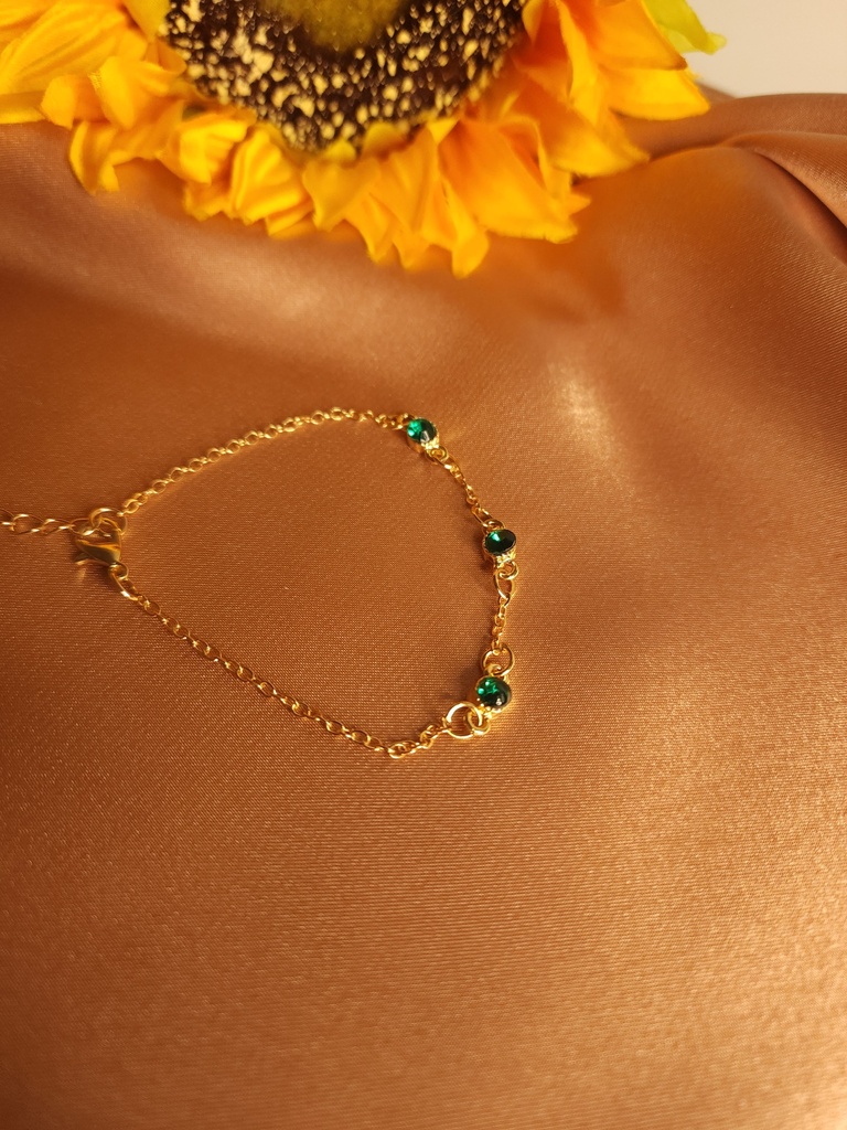 Triple Chain Bracelet Set with Emerald and Thick Chain	