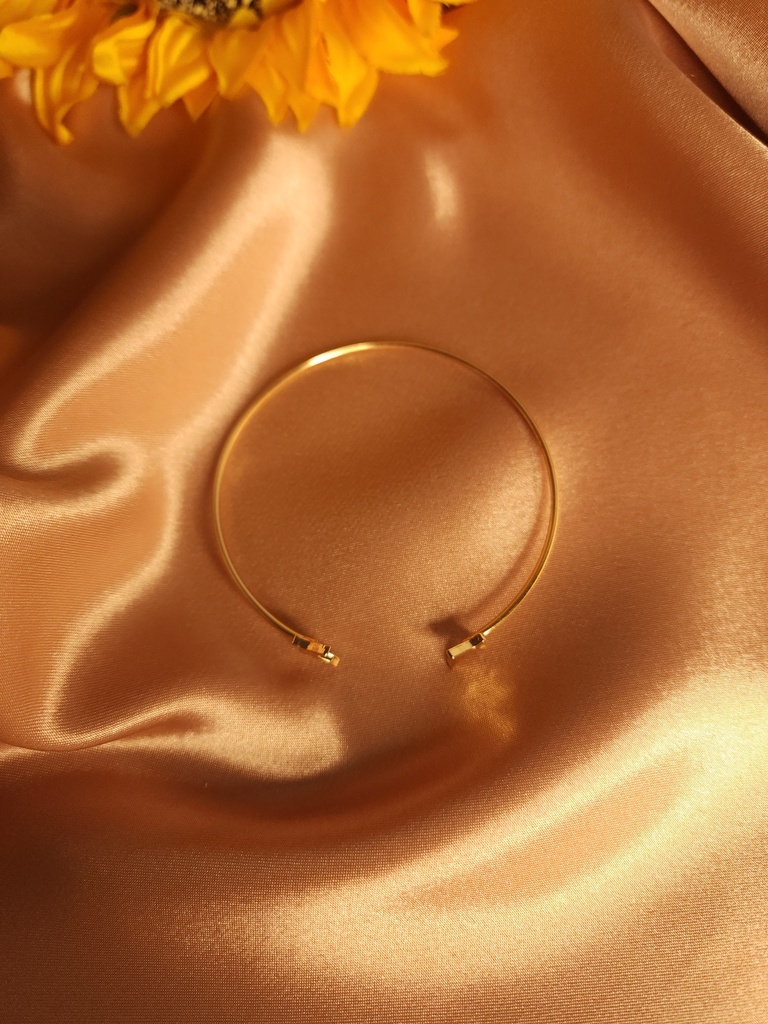 Butterfly Open-End Bangle Bracelet	