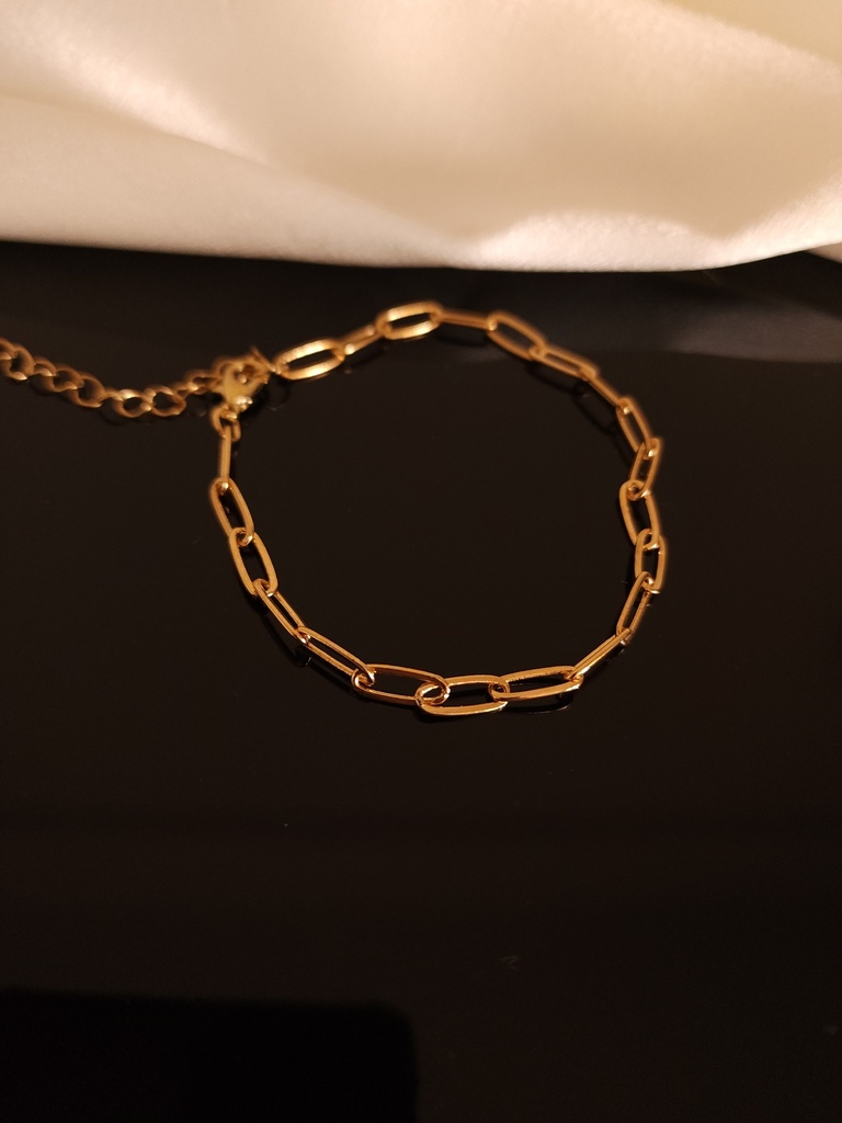 Pearl and Chain Bracelet Set with Half Pearl Design	