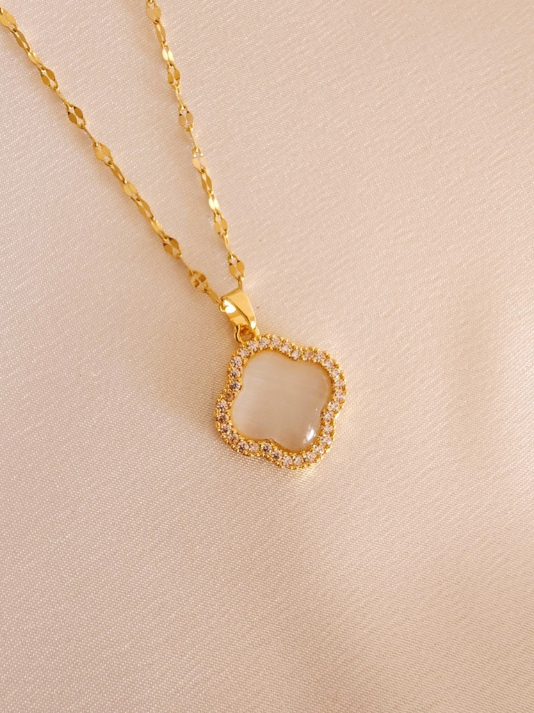 18k Gold Plated Four Leaf Clover Necklace