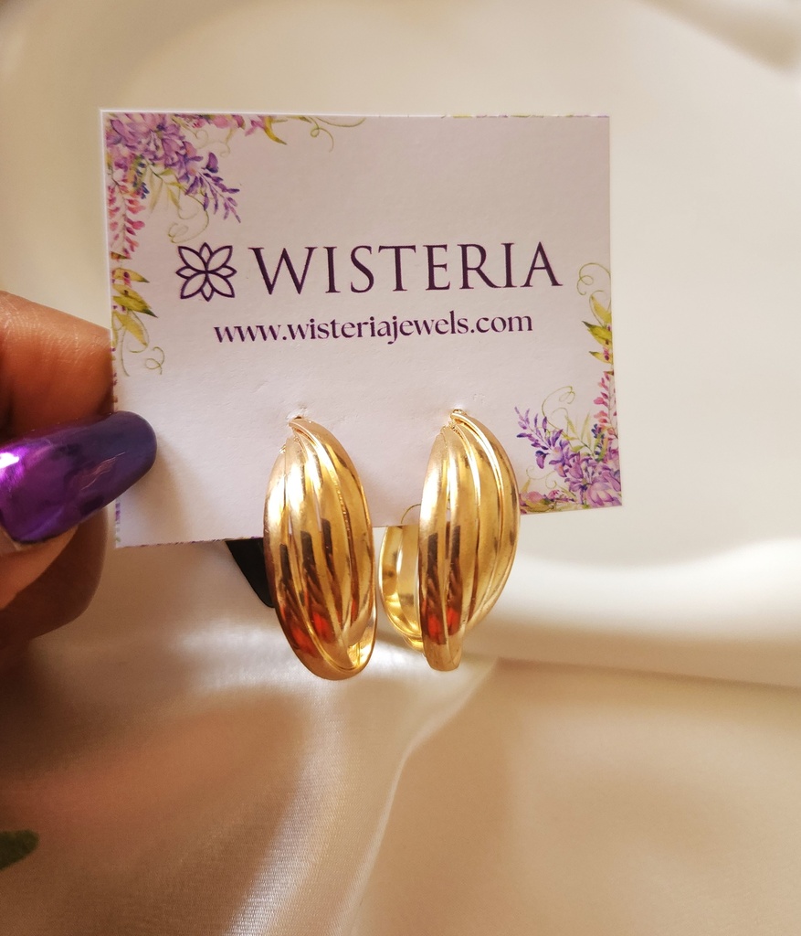 Classic Retro Twisted Gold Hoop Earrings