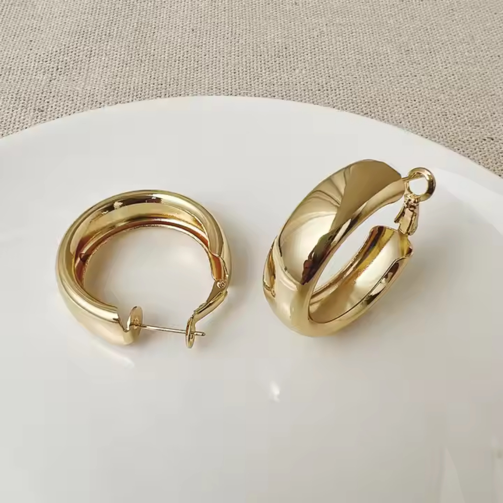 Minimalist Gold Hoop Earrings