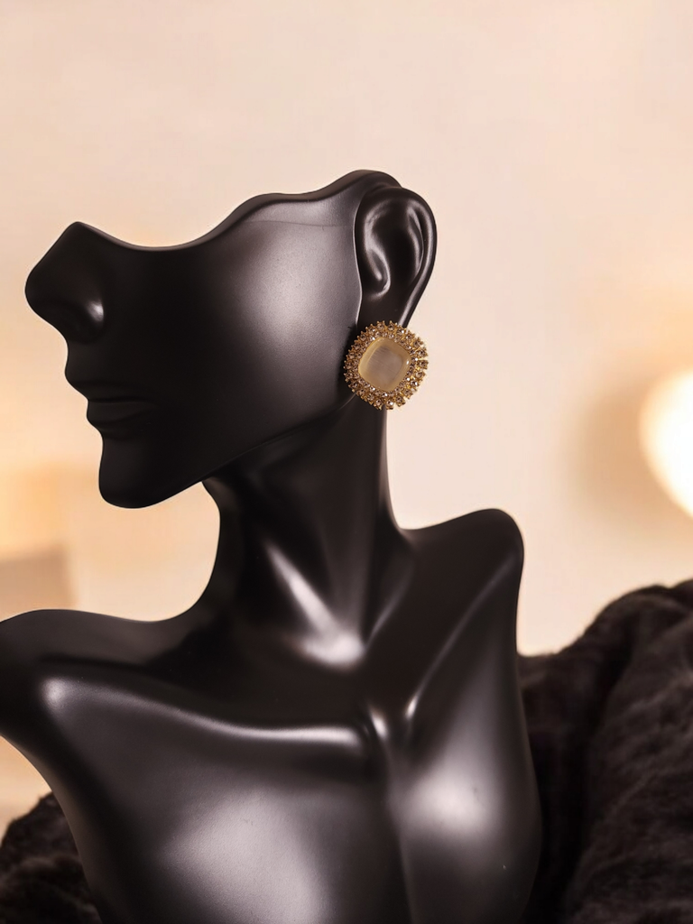 Retro Cat Eye Stud Earrings