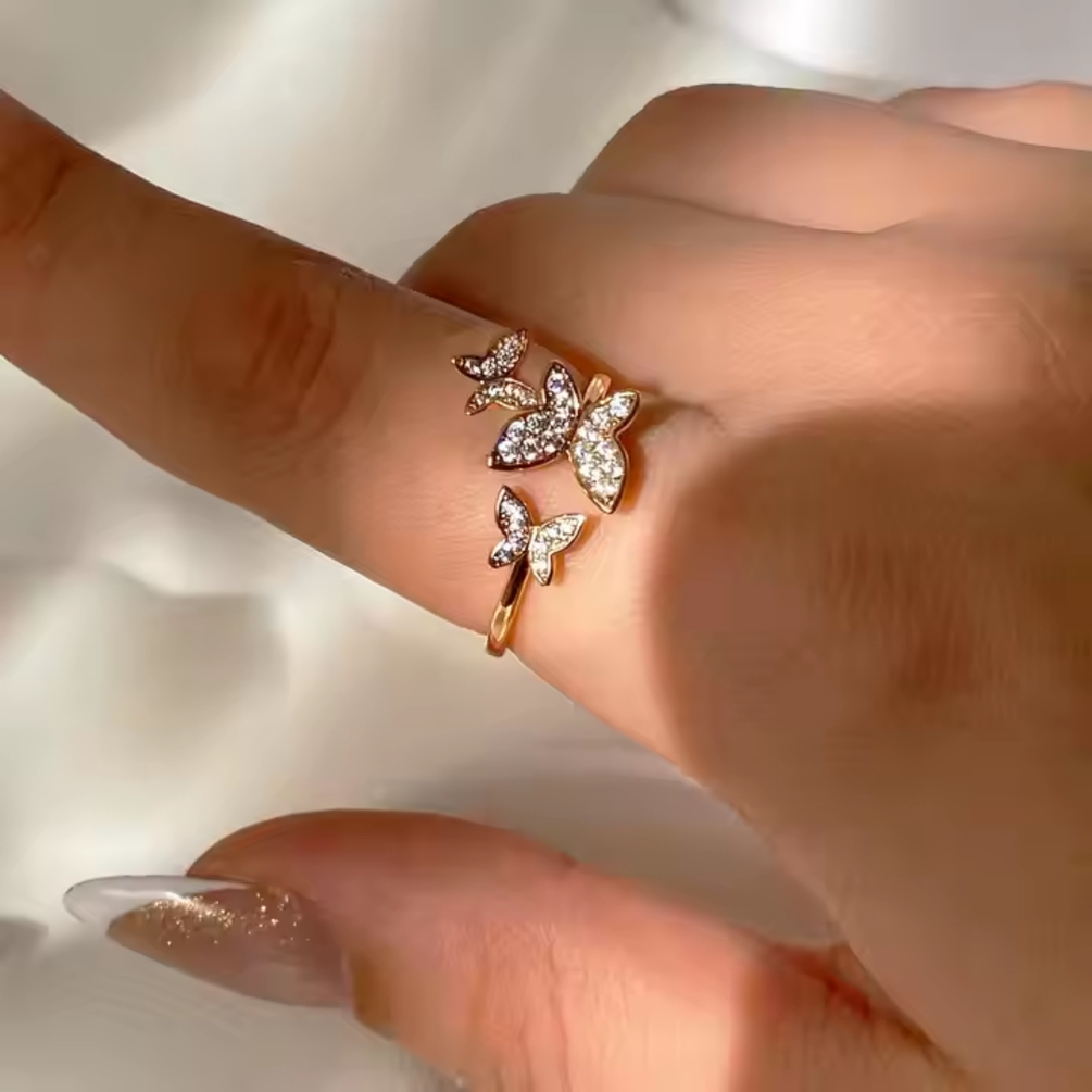 unsplash_c-YEdiGkV3o_jewellery.webp