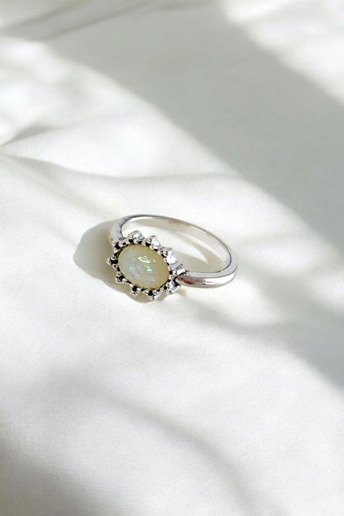 unsplash_c-YEdiGkV3o_jewellery.webp