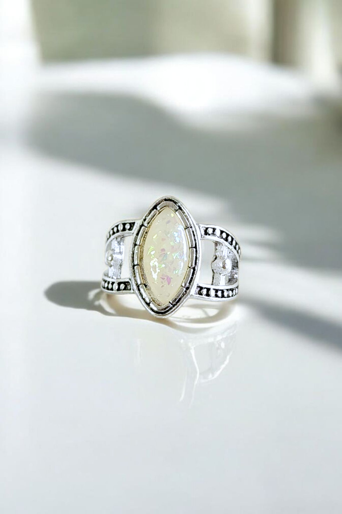 unsplash_c-YEdiGkV3o_jewellery.webp