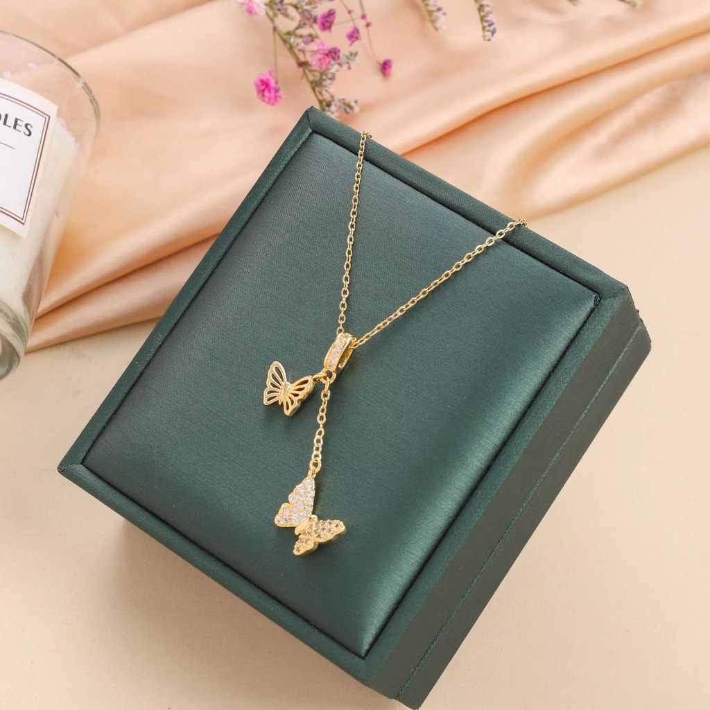 unsplash_c-YEdiGkV3o_jewellery.webp
