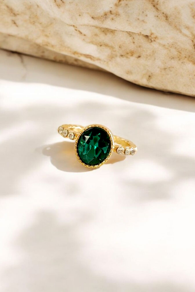 Emeralda Glow Ring