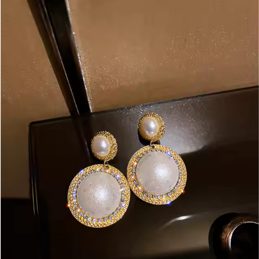 Exquisite Round Vintage Pearl Earrings