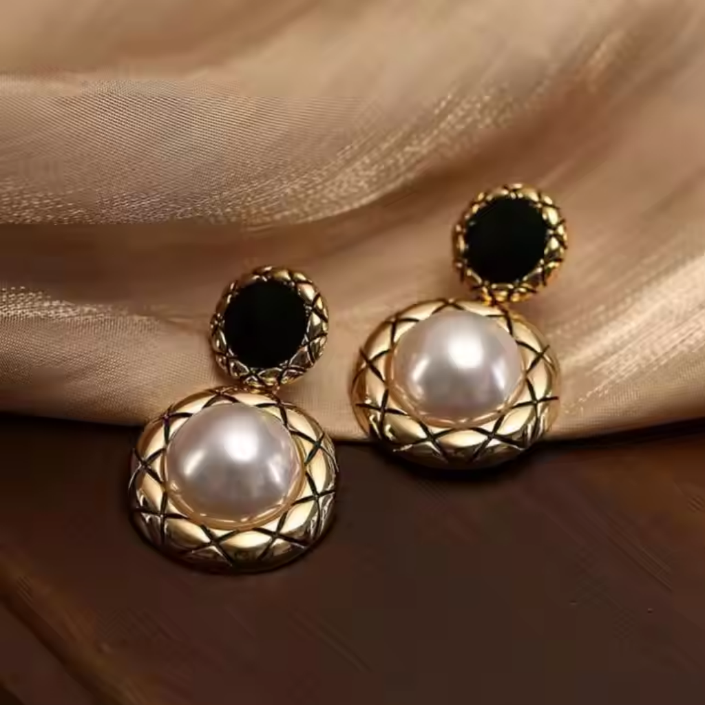 Golden Grace - Pearl Drop Earrings