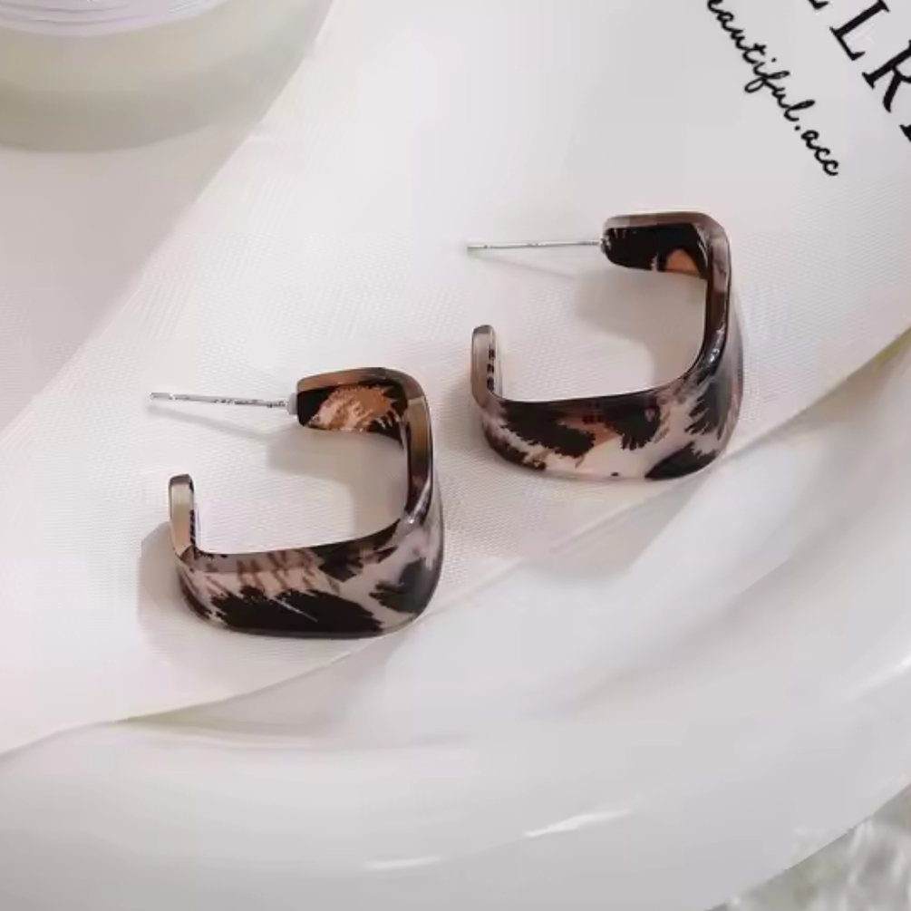 Stylish Retro Geometric Square Taupe Half Hoop Earrings