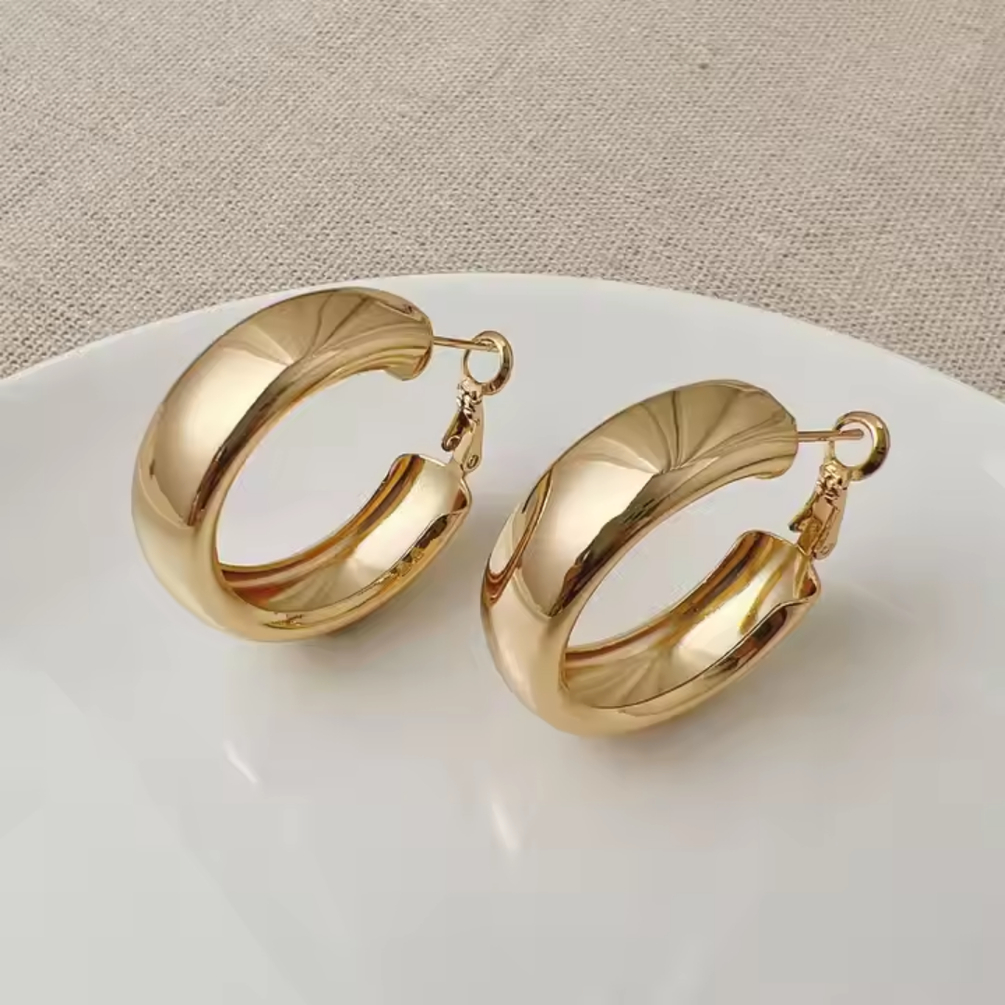 Minimalist Gold Hoop Earrings