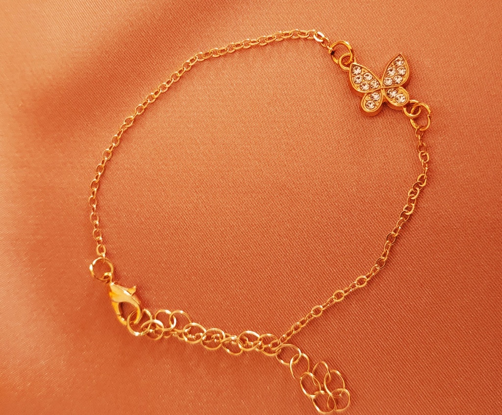 Whispered Wings: Rhinestone Butterfly Chain Bracelet